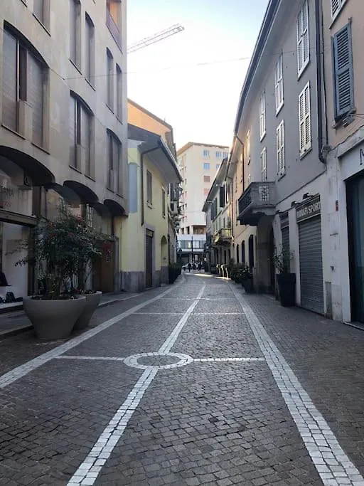 La Casetta Di Baba. Appartamento In Centro Citta. Gallarate Apartment